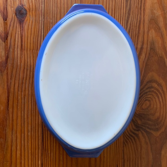 Vintage Pyrex Blue 2.5 Qt Oval Casserole Dish | Mid Century Modern - Picture 15 of 16